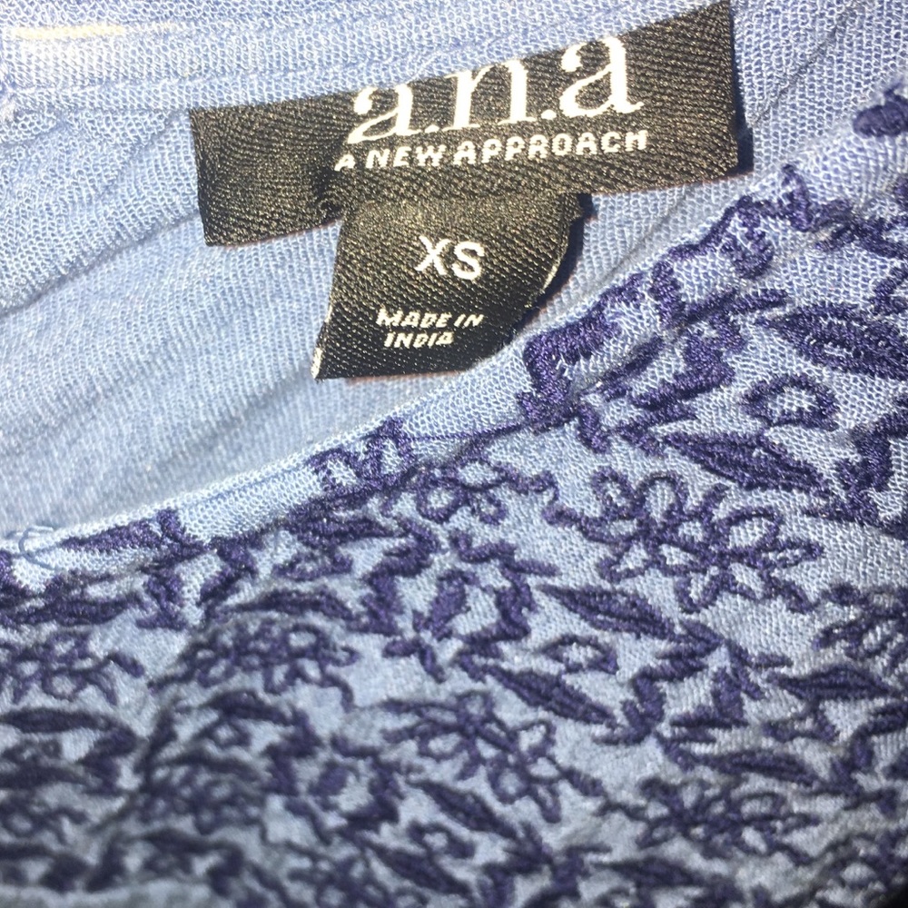 Blue Flowy Tank - Picture 2 of 2
